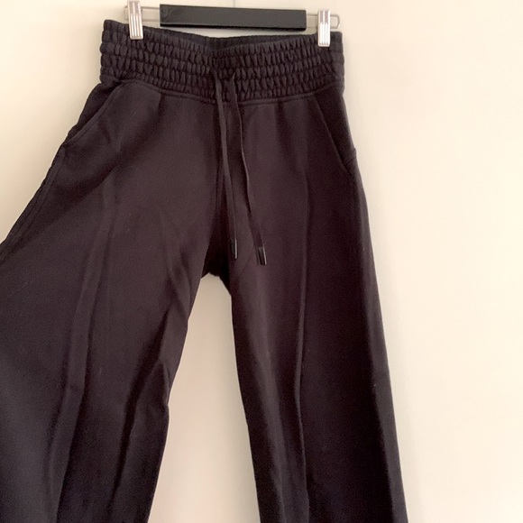 Lululemon Womens Wide leg retro pants size 4 - Picture 2 of 3